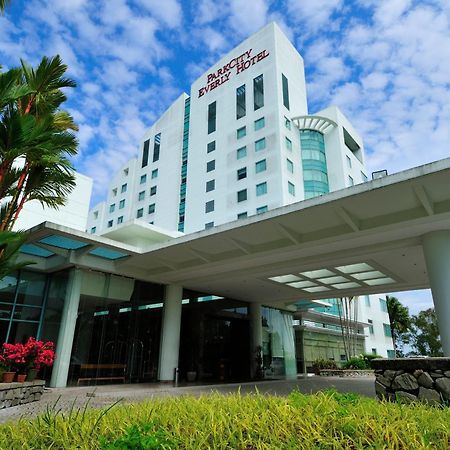 Parkcity Everly Hotel Бинтулу Экстерьер фото